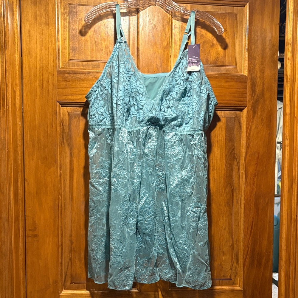 Cacique Teal Lace Lingerie with g-string